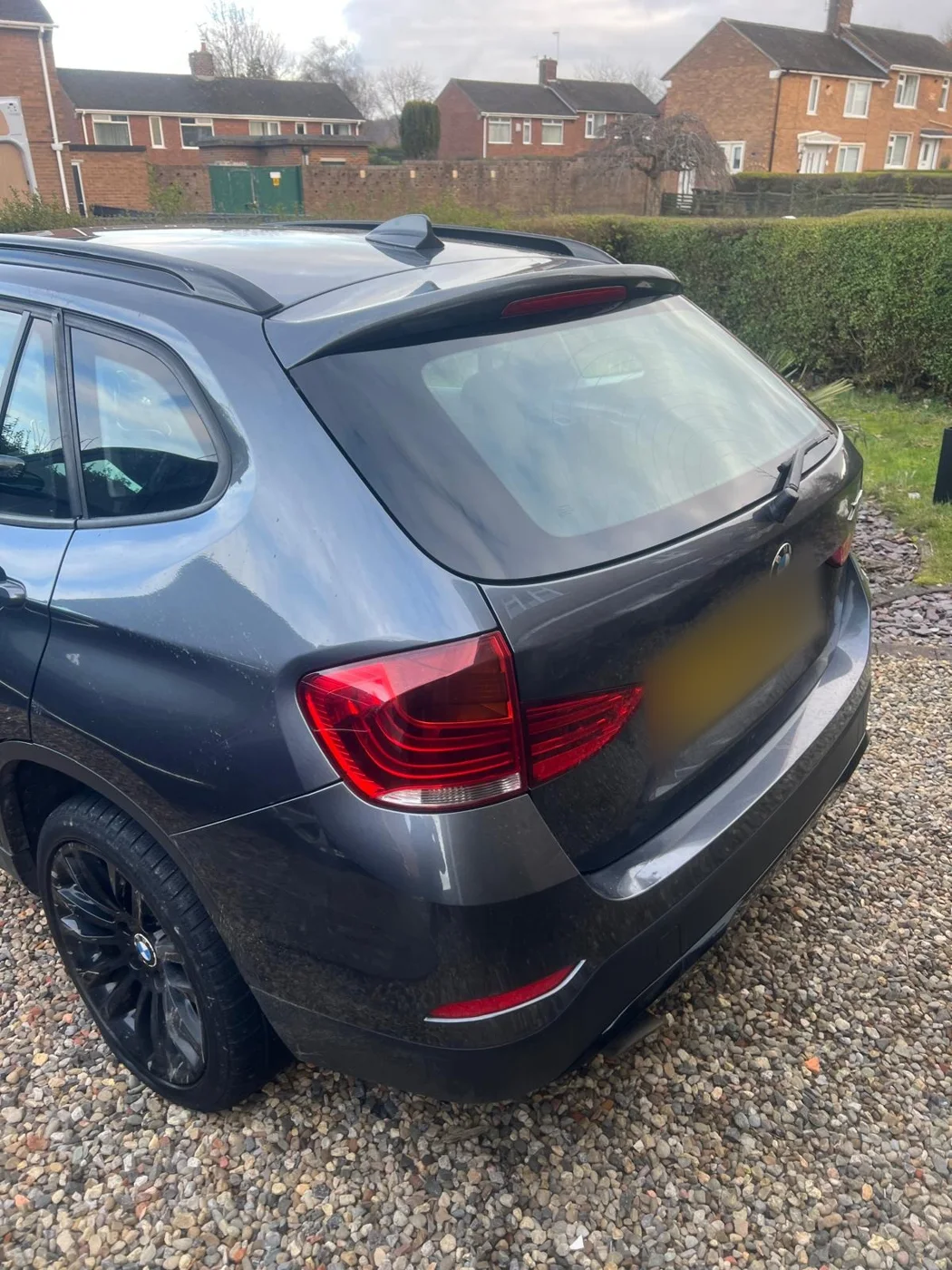 BMW X1 rear window after