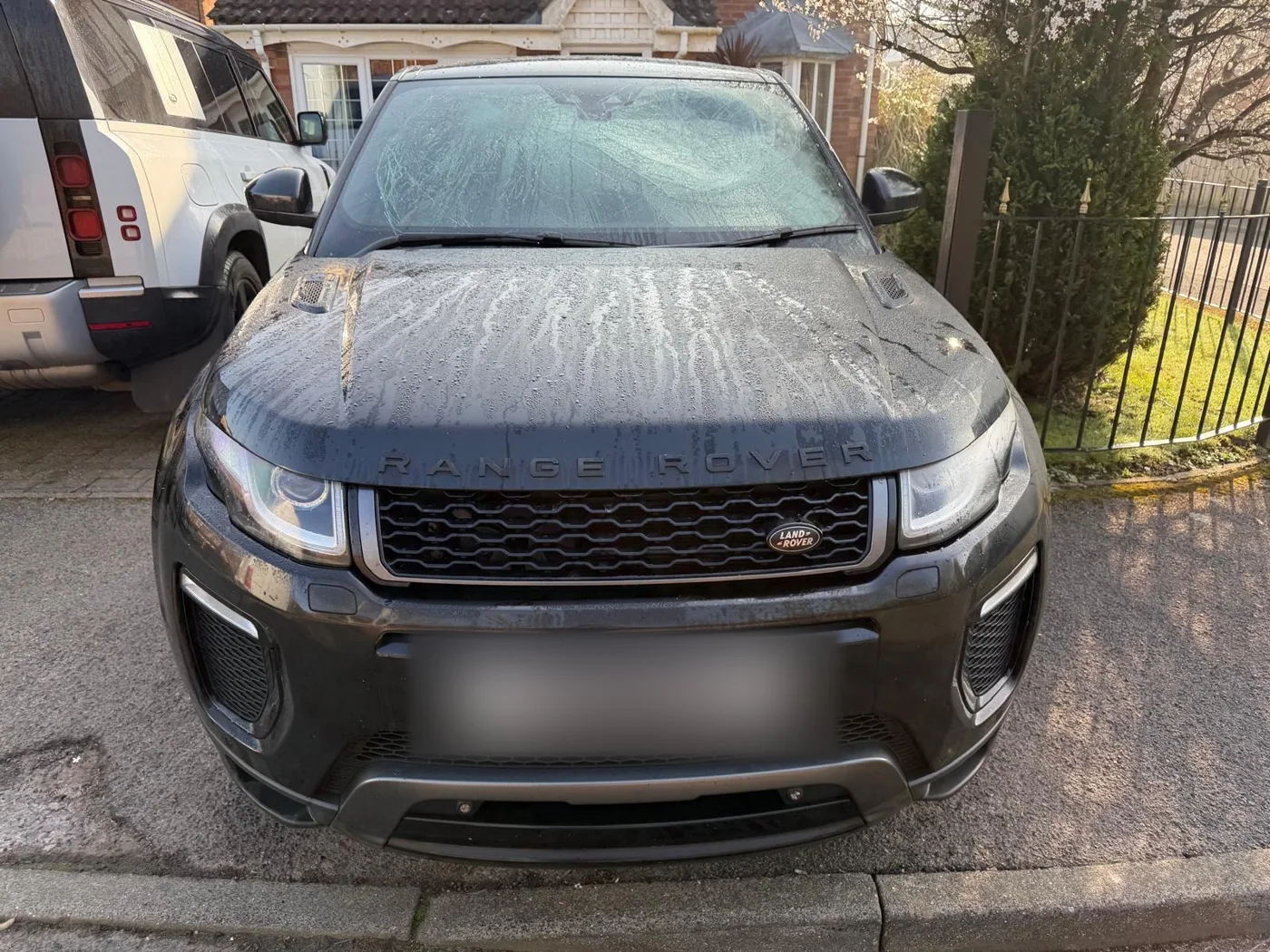 Range Rover Evoque windscreen before